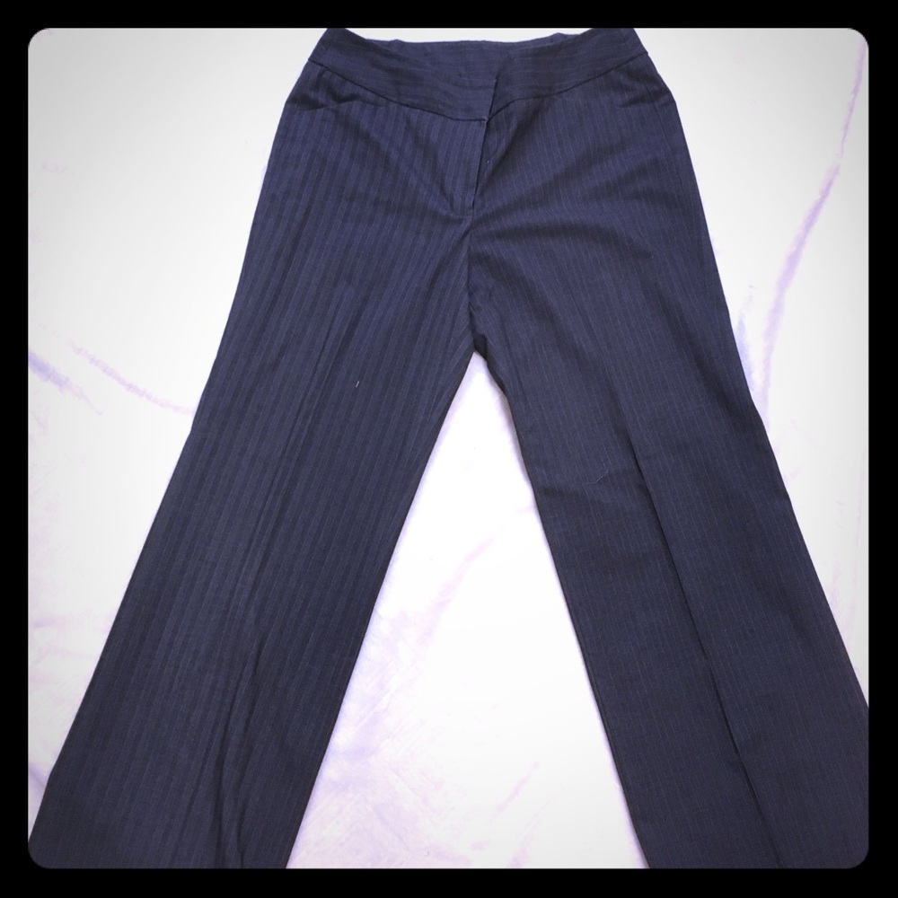 Gray pinned gray pants